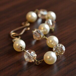 Ivory Pearl Bracelet with Round Crystals in Antiqued Brass